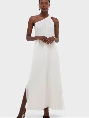 Pomander Place Ivory Soleil Gown